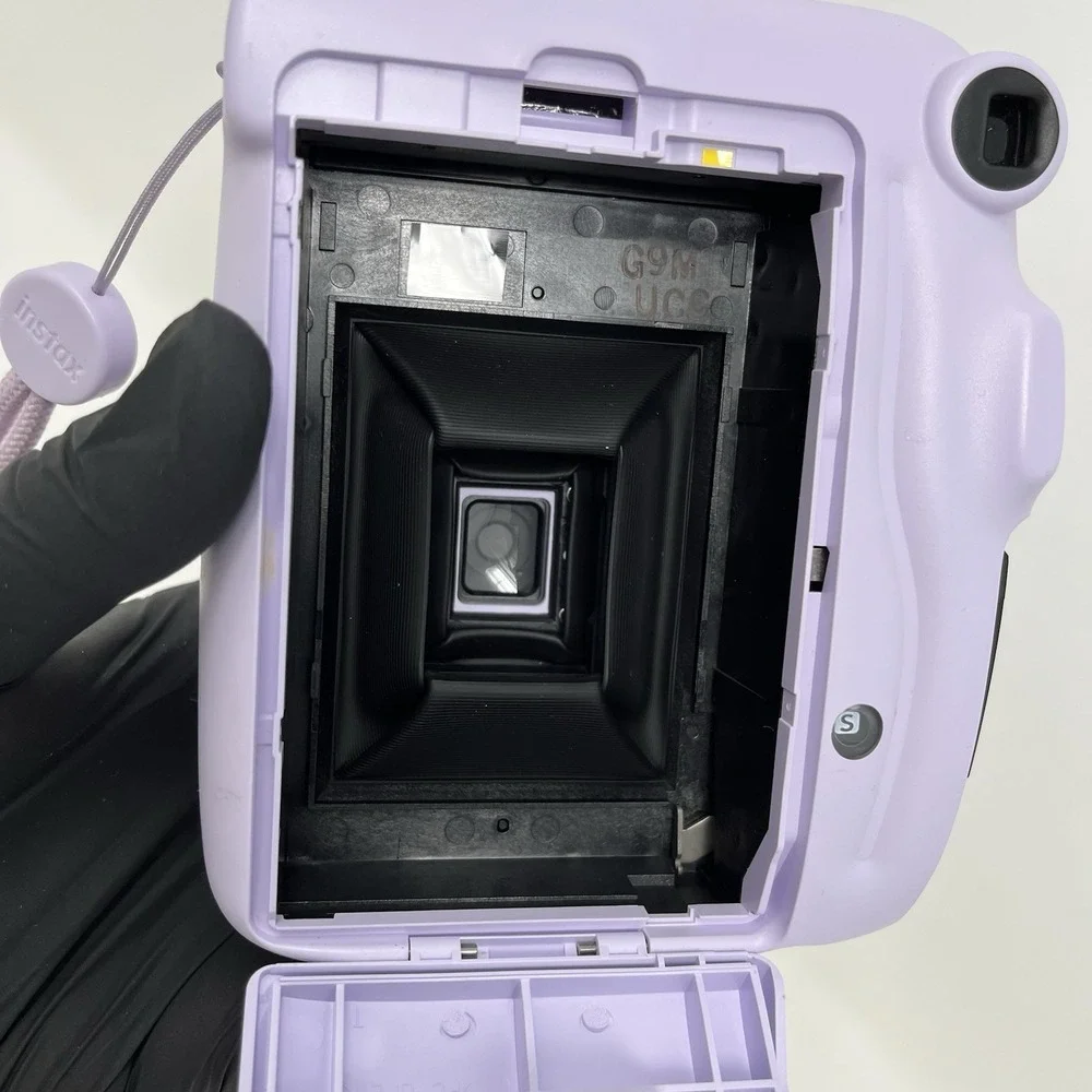 Fujifilm Instax Mini 11 Instant Camera - Lilac Purple - Read Description / As Is